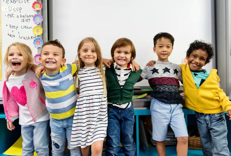 4歳からの英語、最初の一歩の選び方|センター南|EDILAB ACADEMY 5 幼児英語クラスの生徒たち