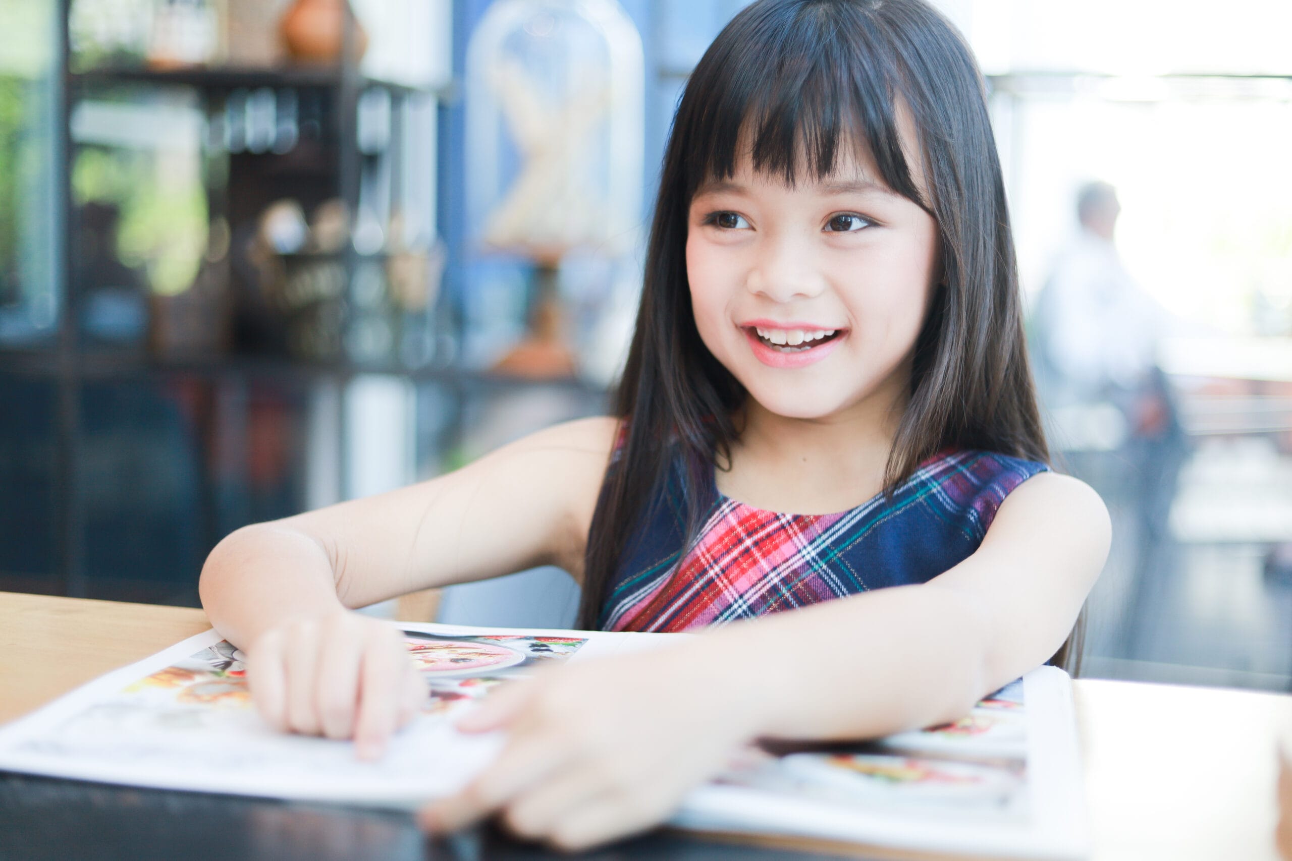 HP img reading girl 001 scaled